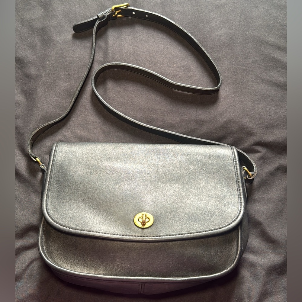 Coach Vintage City Turn Lock Crossbody Bag